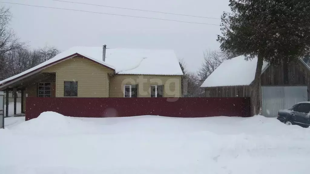 Дом в Смоленская область, Ельня Льнозаводская ул., 11 (39 м) - Фото 1