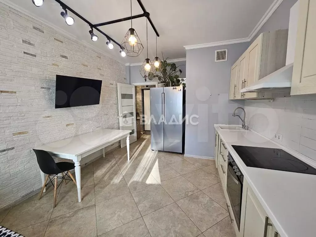 2-к. квартира, 71 м, 5/25 эт. - Фото 1