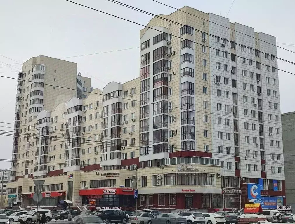 2-к кв. Омская область, Омск ул. 70 лет Октября, 13/3 (82.4 м) - Фото 1