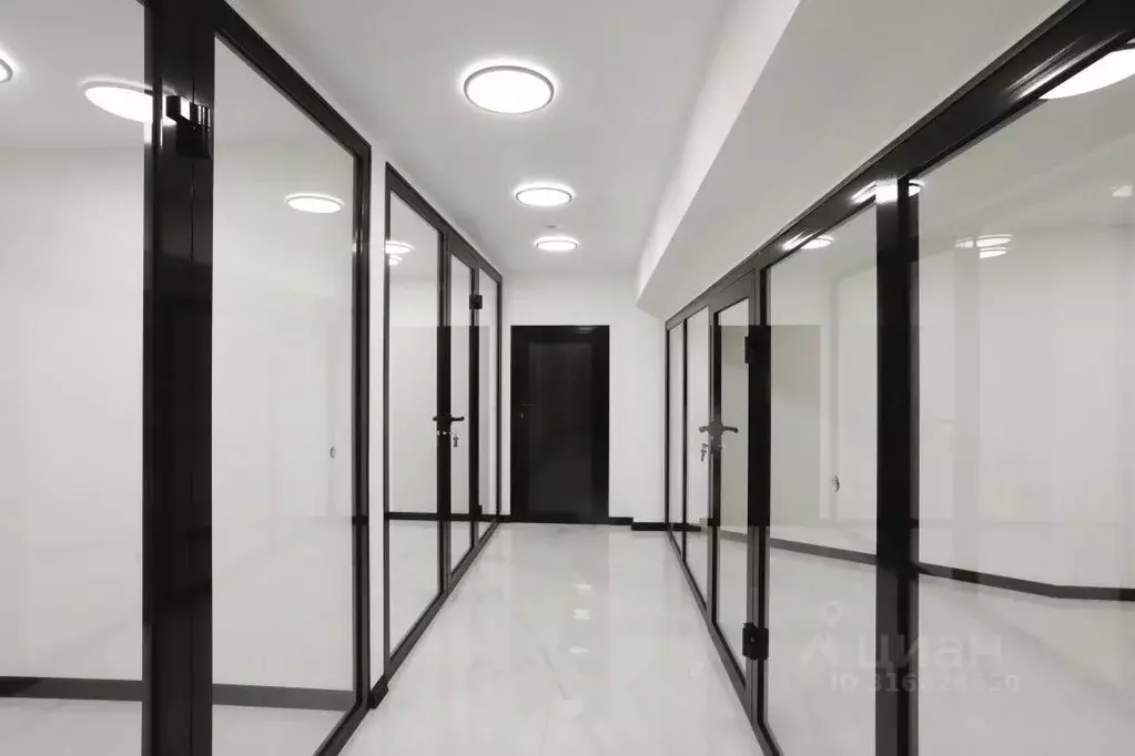 Помещение свободного назначения в Иркутская область, Иркутск ул. ... - Фото 0