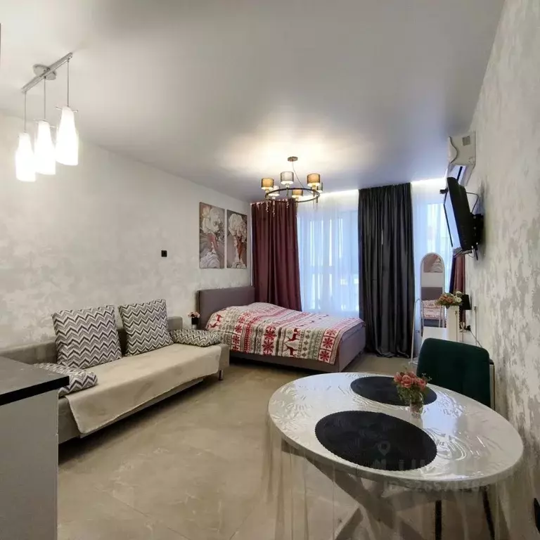 Студия Волгоградская область, Волгоград ул. Степанищева, 4 (27.6 м) - Фото 1