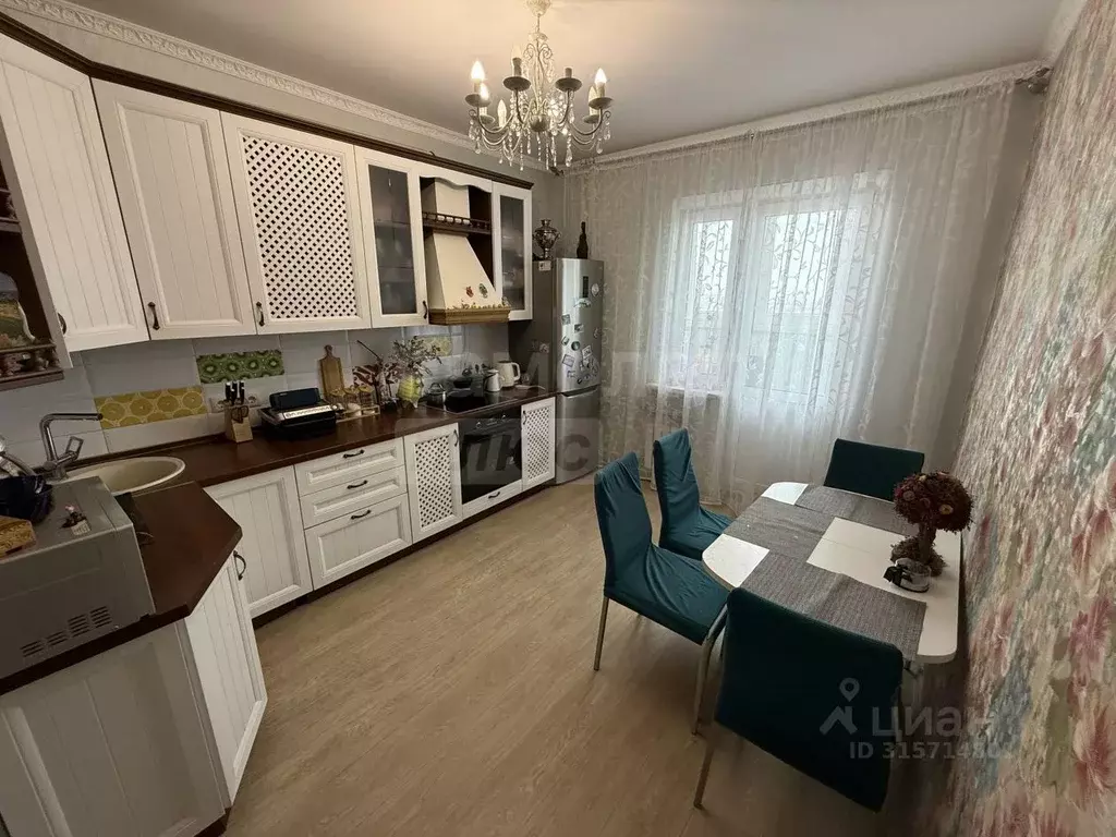 3-к кв. Оренбургская область, Оренбург Томилинская ул., 249 (78.9 м) - Фото 0