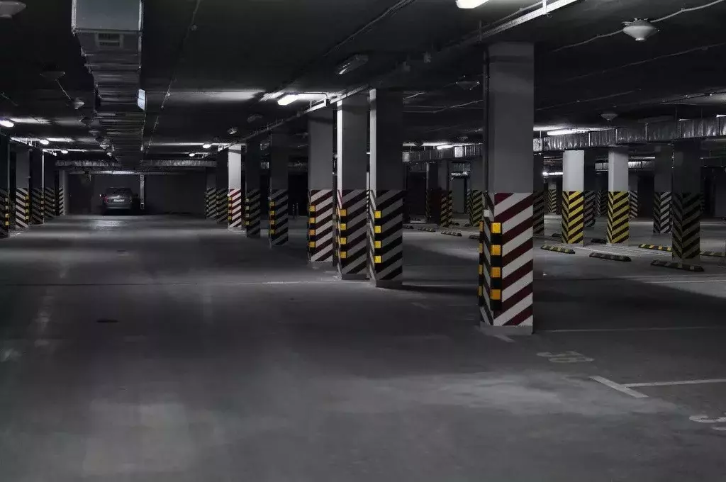 Гараж в Санкт-Петербург Прайм Приморский жилой комплекс (10 м) - Фото 1