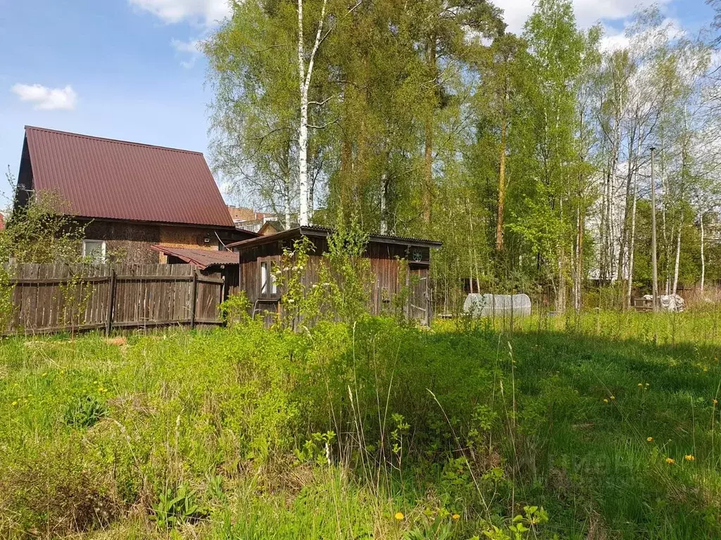 Участок в Ленинградская область, Гатчинский район, Вырица городской ... - Фото 0