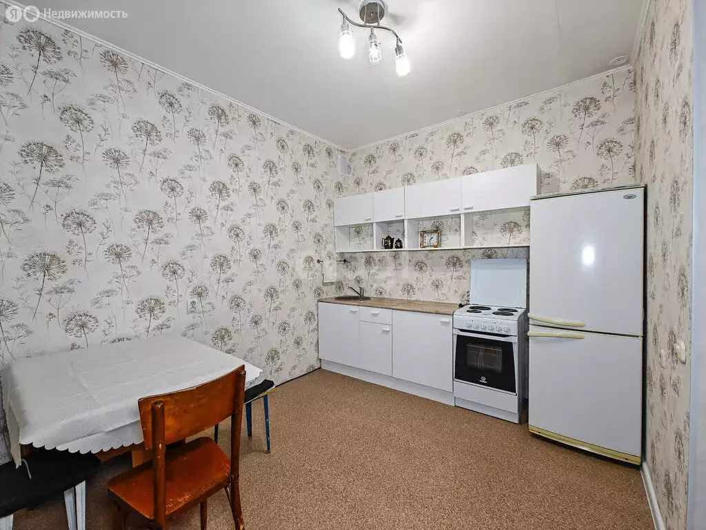 2-комнатная квартира: Новосибирск, улица Лескова, 15 (65 м) - Фото 0