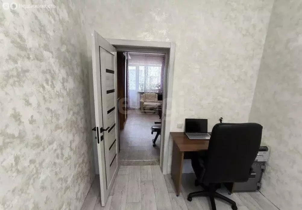 2-комнатная квартира: Красноярск, улица Ады Лебедевой, 147А (45 м) - Фото 0
