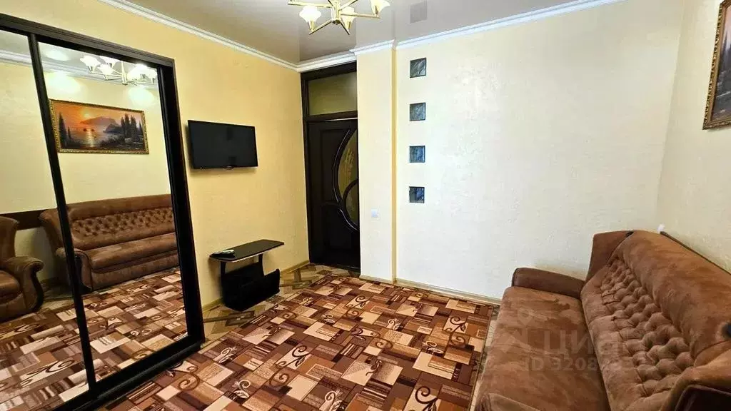 2-к кв. Крым, Феодосия наб. Черноморская, 1В (40.0 м) - Фото 1