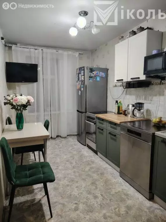 3-комнатная квартира: Иркутск, улица Василия Ледовского, 7 (60.4 м) - Фото 1