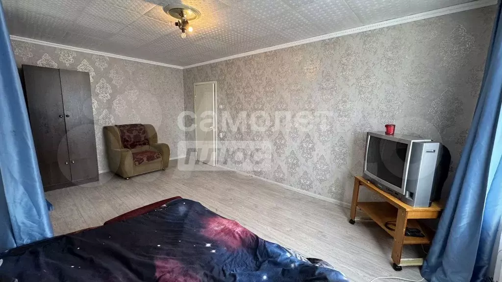1-к. квартира, 35 м, 4/9 эт. - Фото 0