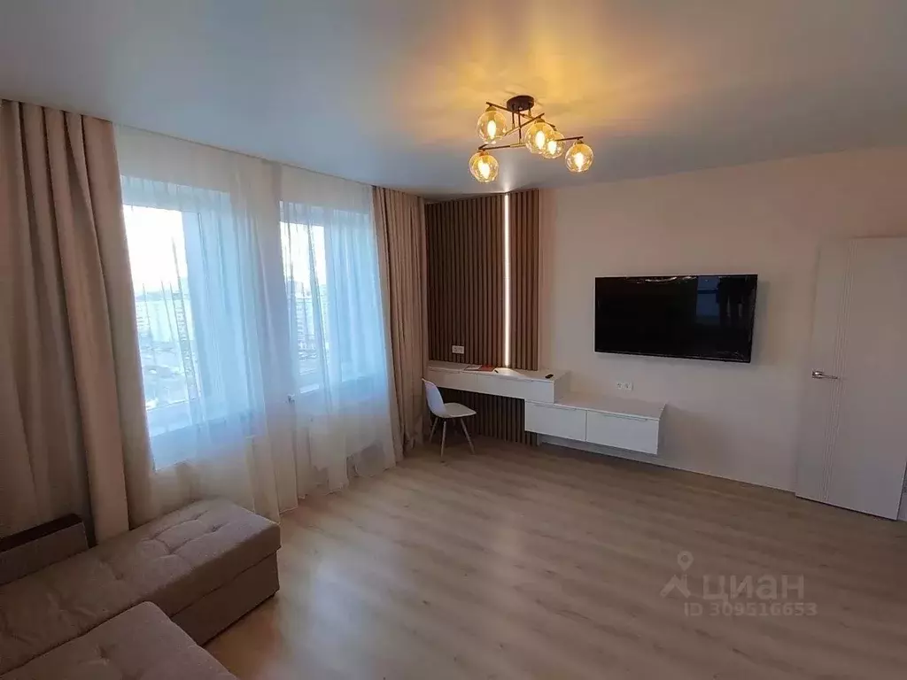 2-к кв. Татарстан, Казань ул. Серова, 50к1 (64.0 м) - Фото 0