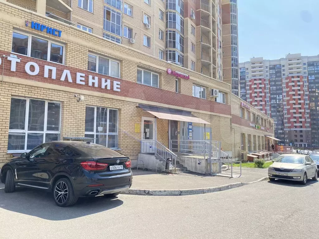 Площадь на трафике, 500 кв.м - Фото 1