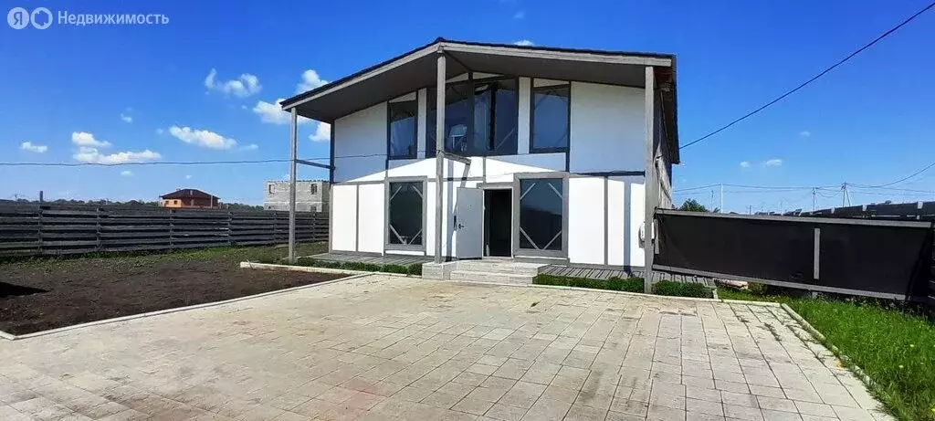 Дом в деревня Висловка, Сенная улица, 41А (260 м) - Фото 0