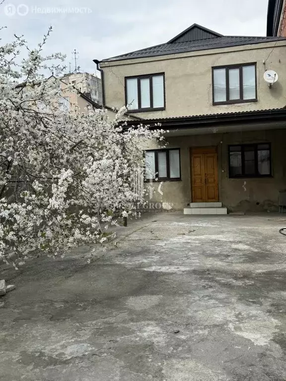 Дом в Махачкала, улица Хизроева, 152 (167 м) - Фото 1
