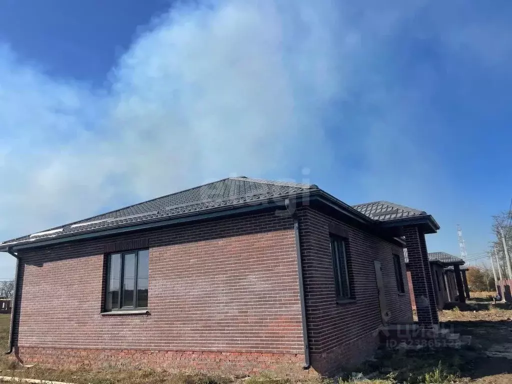 Дом в Ростовская область, Азовский район, Новоалександровка хут.  (126 ... - Фото 1