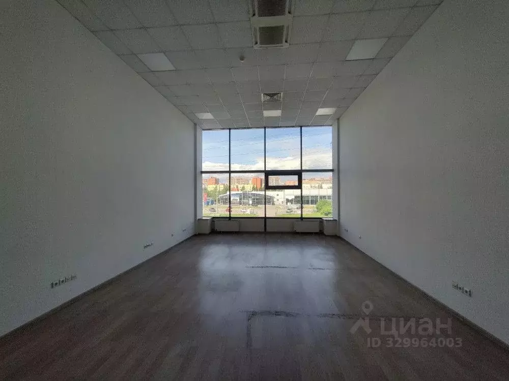 Офис в Санкт-Петербург ул. Оптиков, 4к2 (71 м) - Фото 1
