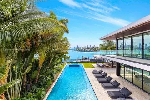 San Marino Island - Фото 2