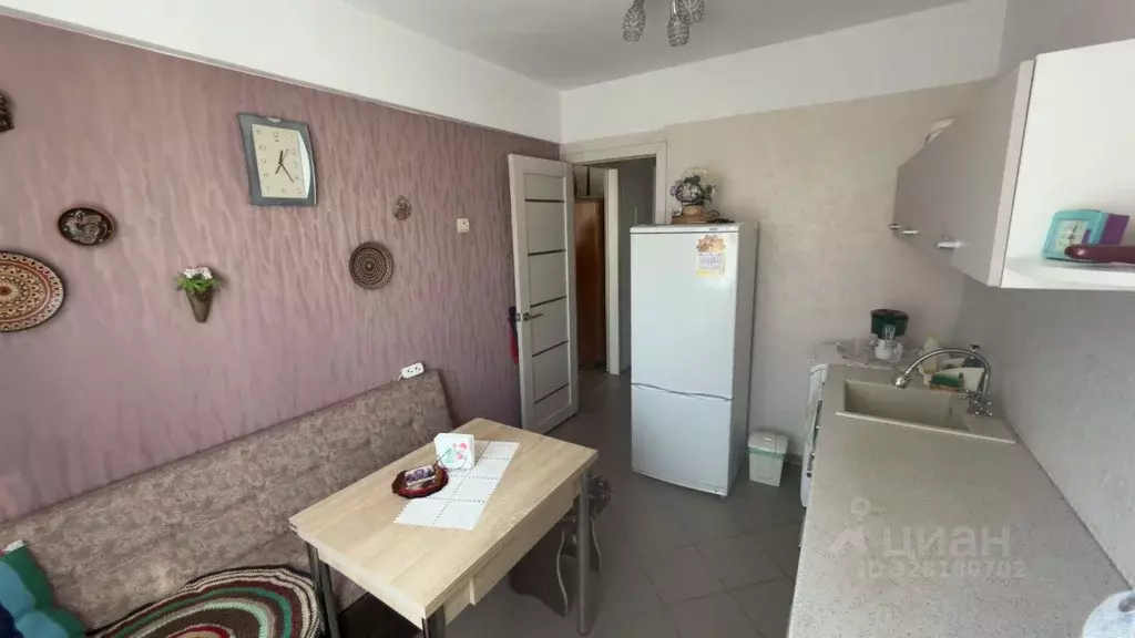 3-к кв. Брянская область, Брянск Орловская ул., 22 (63.2 м) - Фото 1