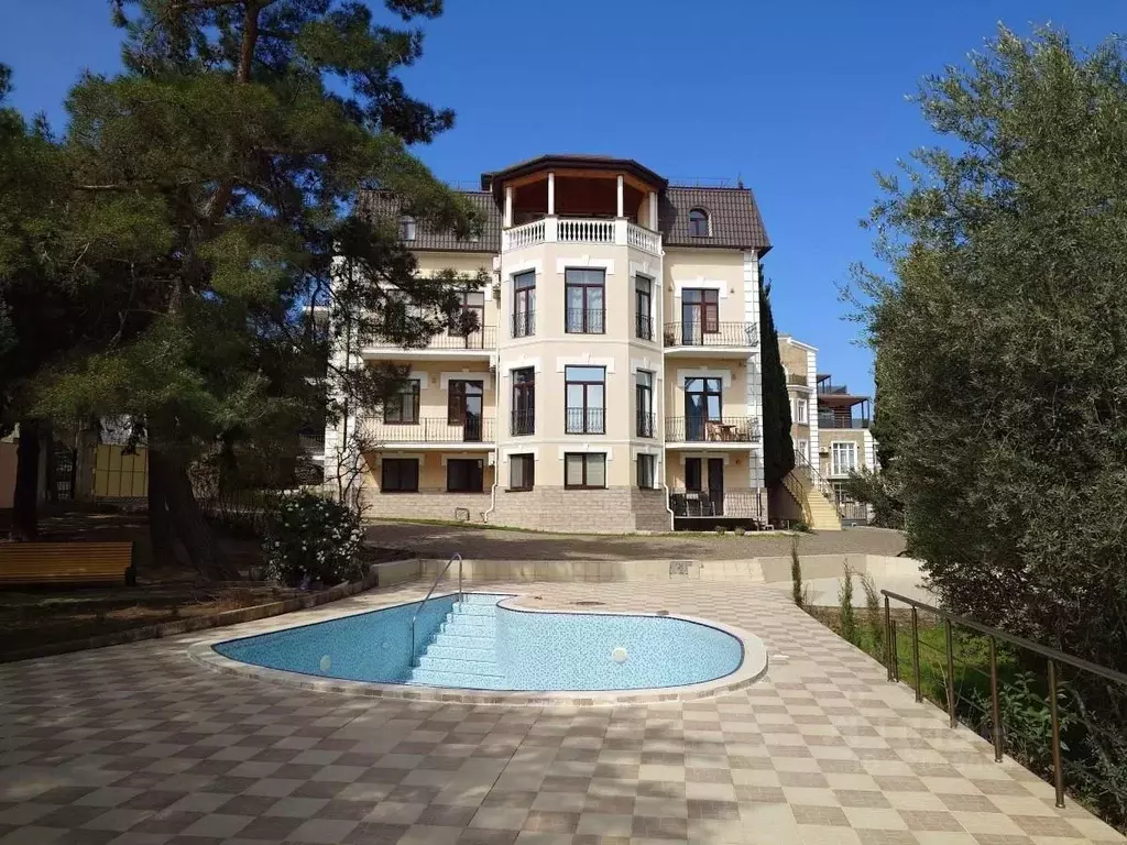 2-к кв. Крым, Алушта ул. Комсомольская, 5 (56.4 м) - Фото 1