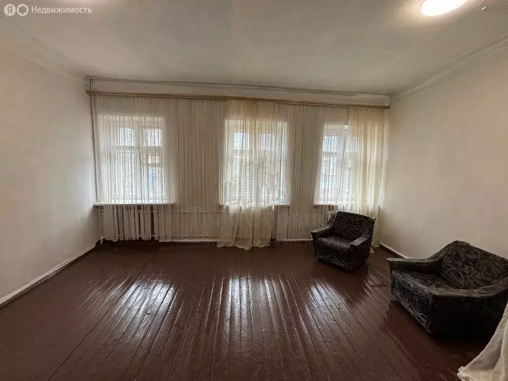 1к в 20-комнатной квартире (27.3 м) - Фото 1