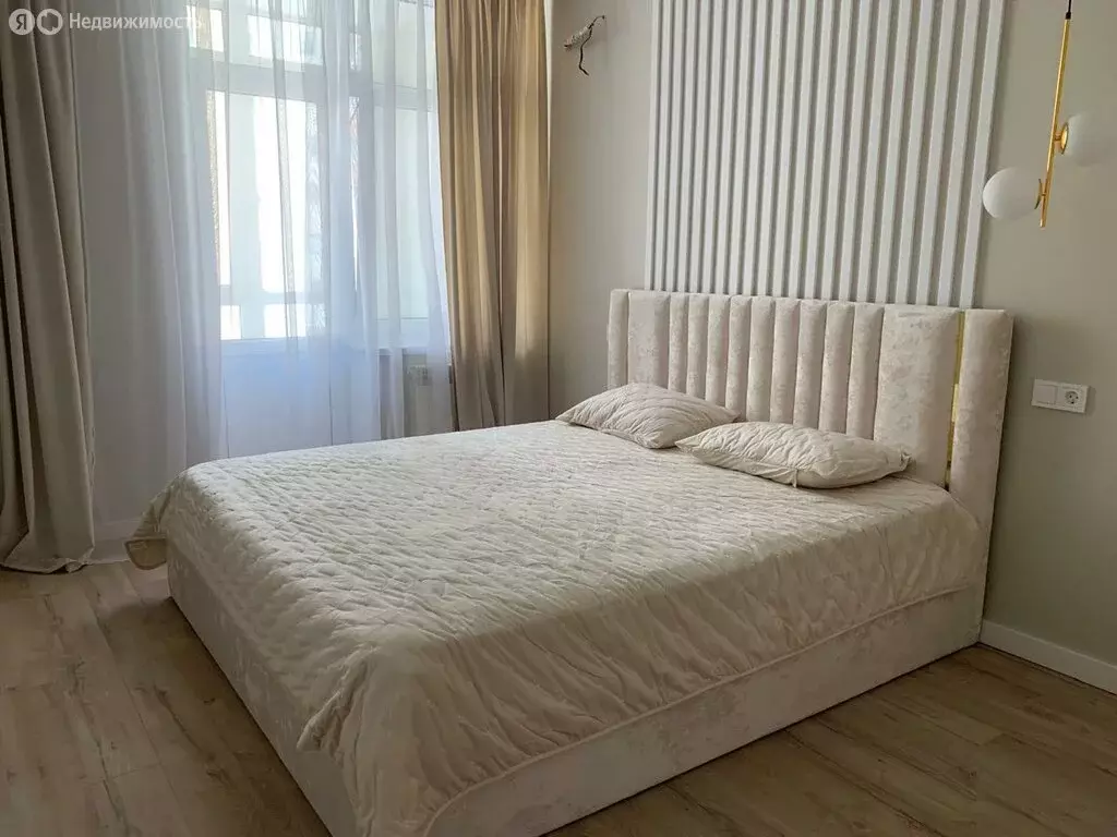 2-комнатная квартира: Ставрополь, улица Николая Голодникова, 4к3 (75 ... - Фото 1