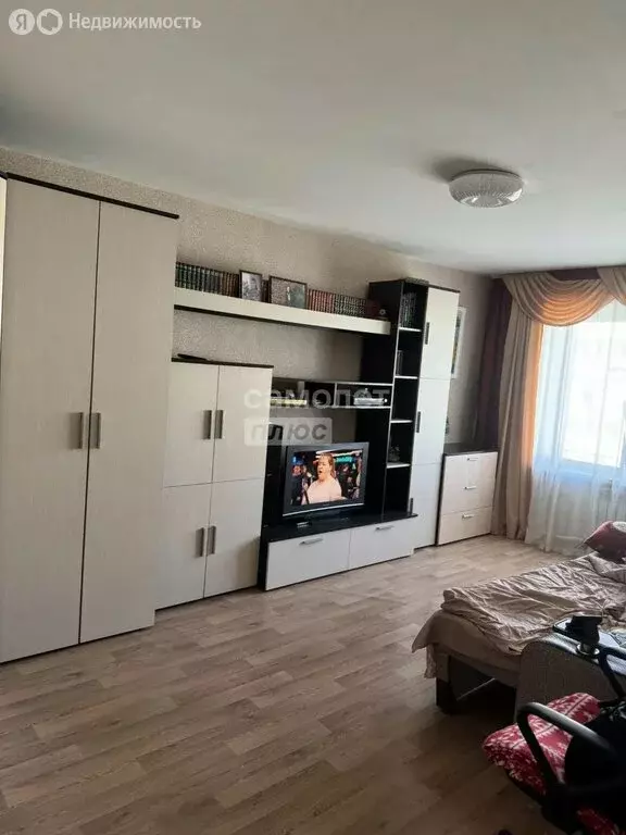 3-комнатная квартира: Элиста, 4-й микрорайон, 48 (66.7 м) - Фото 1