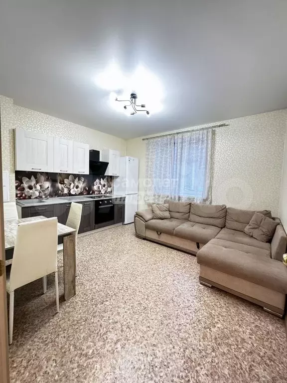 2-к. квартира, 76 м, 1/17 эт. - Фото 0