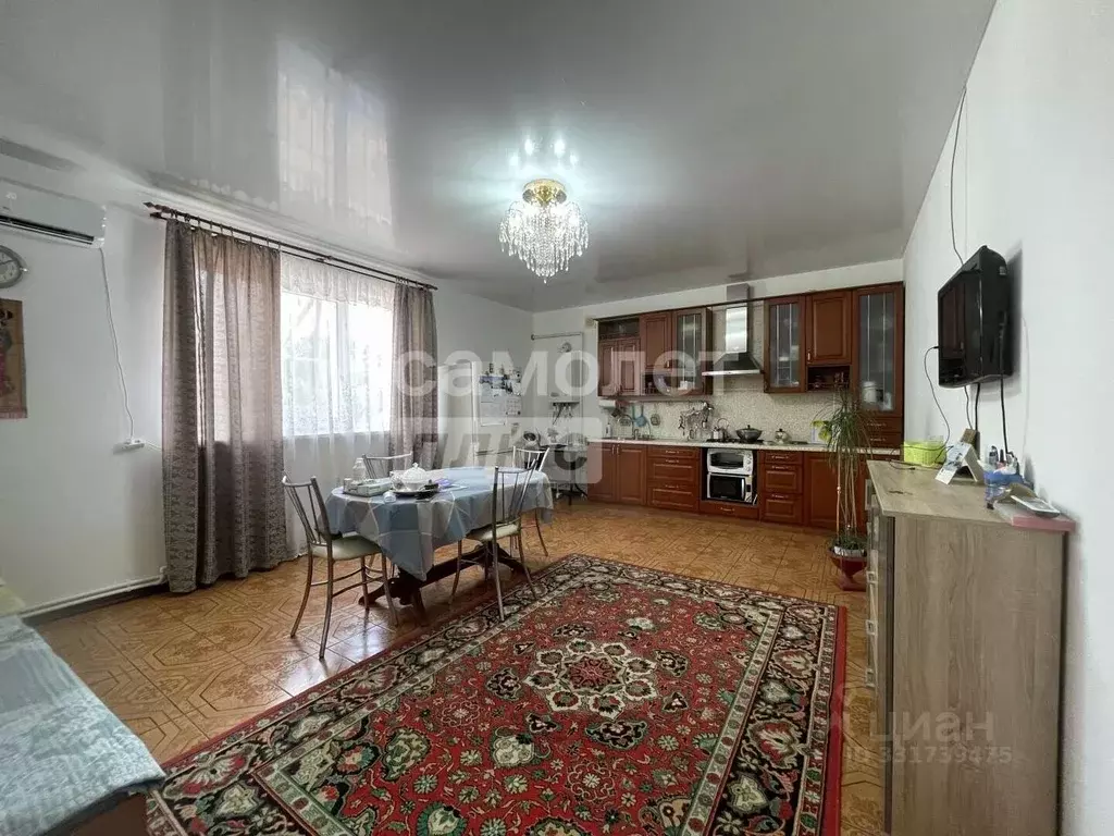 Дом в Волгоградская область, Ленинск ул. Строителей, 2 (126 м) - Фото 1
