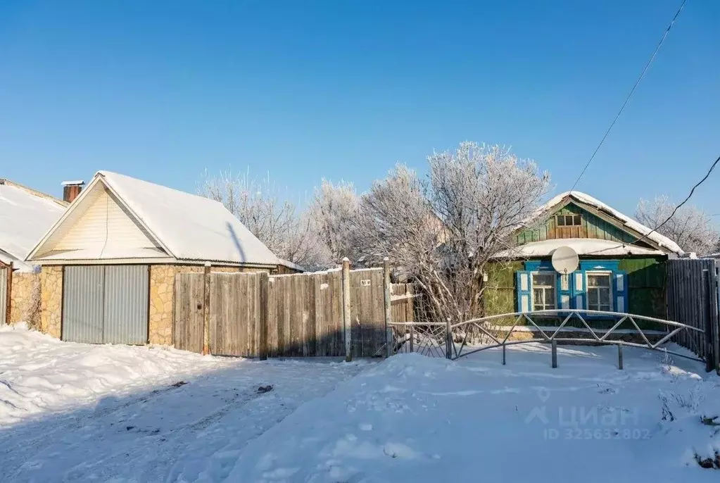 Дом в Оренбургская область, пос. Саракташ пер. Тупой (47 м) - Фото 1