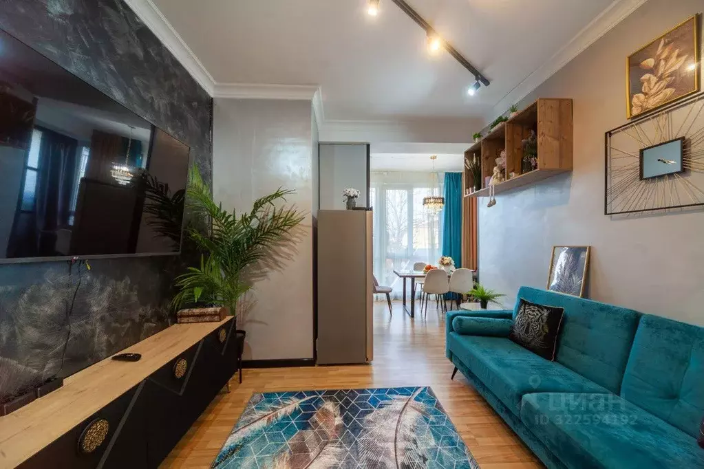 3-к кв. Краснодарский край, Сочи Светлана мкр, ул. Дмитриевой, 5 (85.0 ... - Фото 1