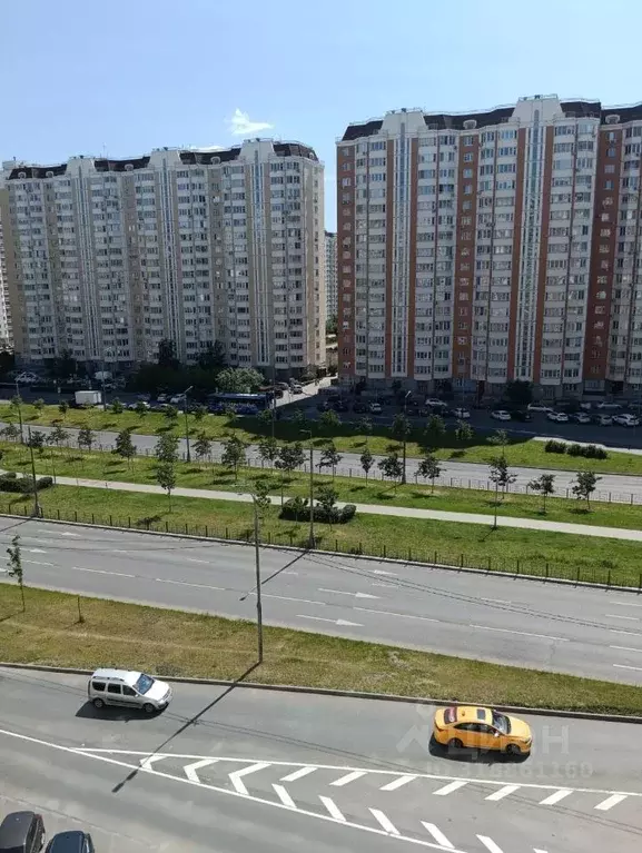 3-к кв. Москва просп. Защитников Москвы, 9к1 (74.2 м) - Фото 1