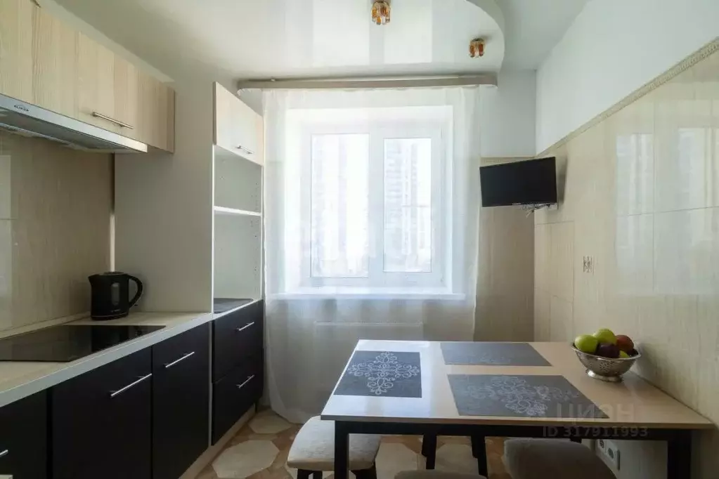 3-к кв. Санкт-Петербург просп. Кузнецова, 14к1 (72.5 м) - Фото 0