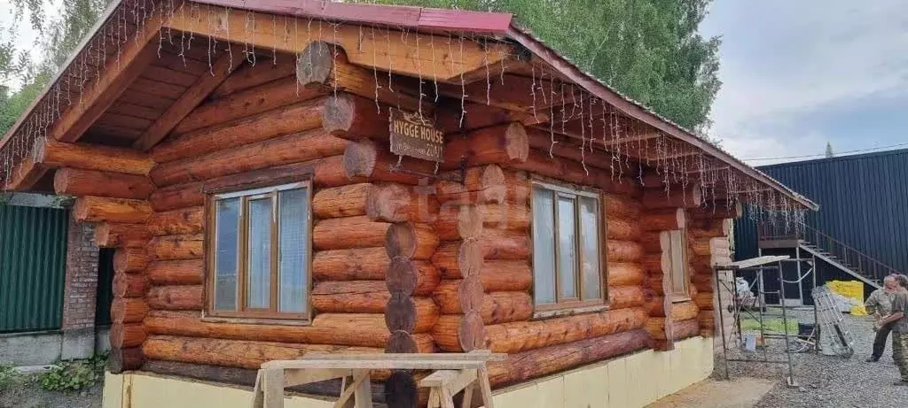 Дом в Кемеровская область, Таштагольский район, Шерегешское городское ... - Фото 1