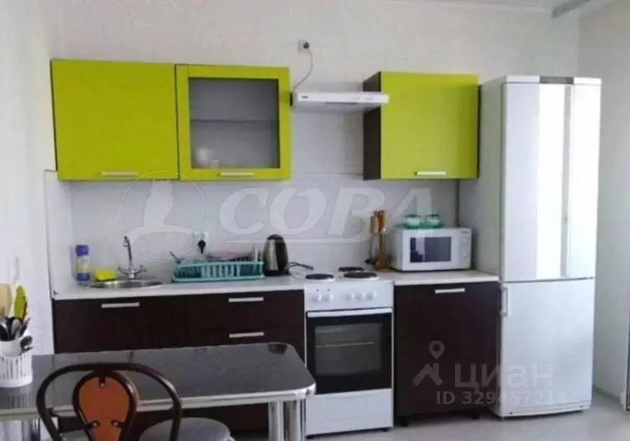 Студия Тюменская область, Тобольск 15-й мкр, 39 (30.0 м) - Фото 1