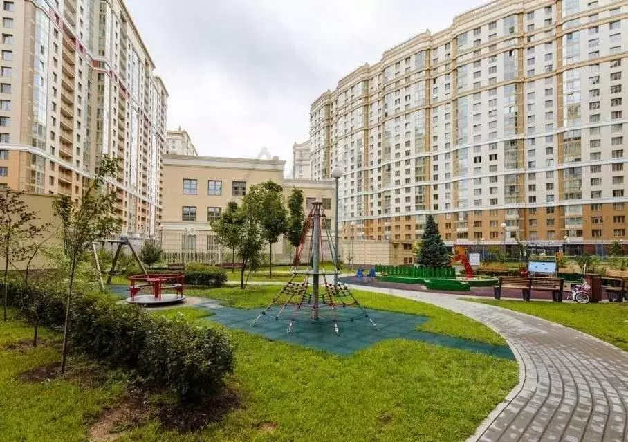 2-к кв. Москва Мосфильмовская ул., 88к4с2 (73.5 м) - Фото 1