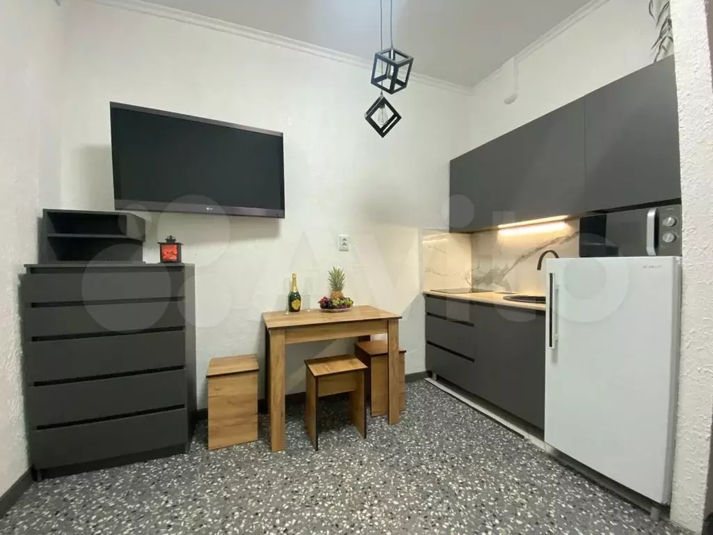 Апартаменты-студия, 18 м, 1/9 эт. - Фото 1