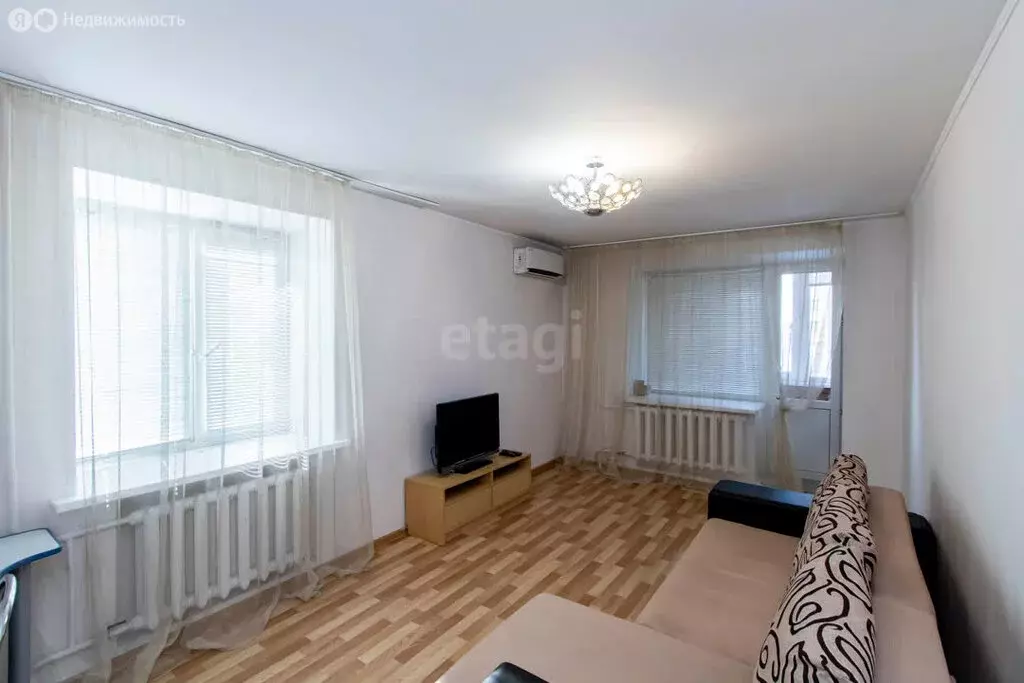 2-комнатная квартира: Тюмень, Первомайская улица, 44 (53.4 м) - Фото 1