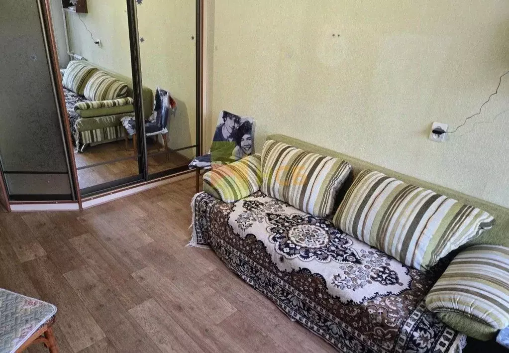 Комната Омская область, Омск ул. Дмитриева, 5/2 (13.0 м) - Фото 2