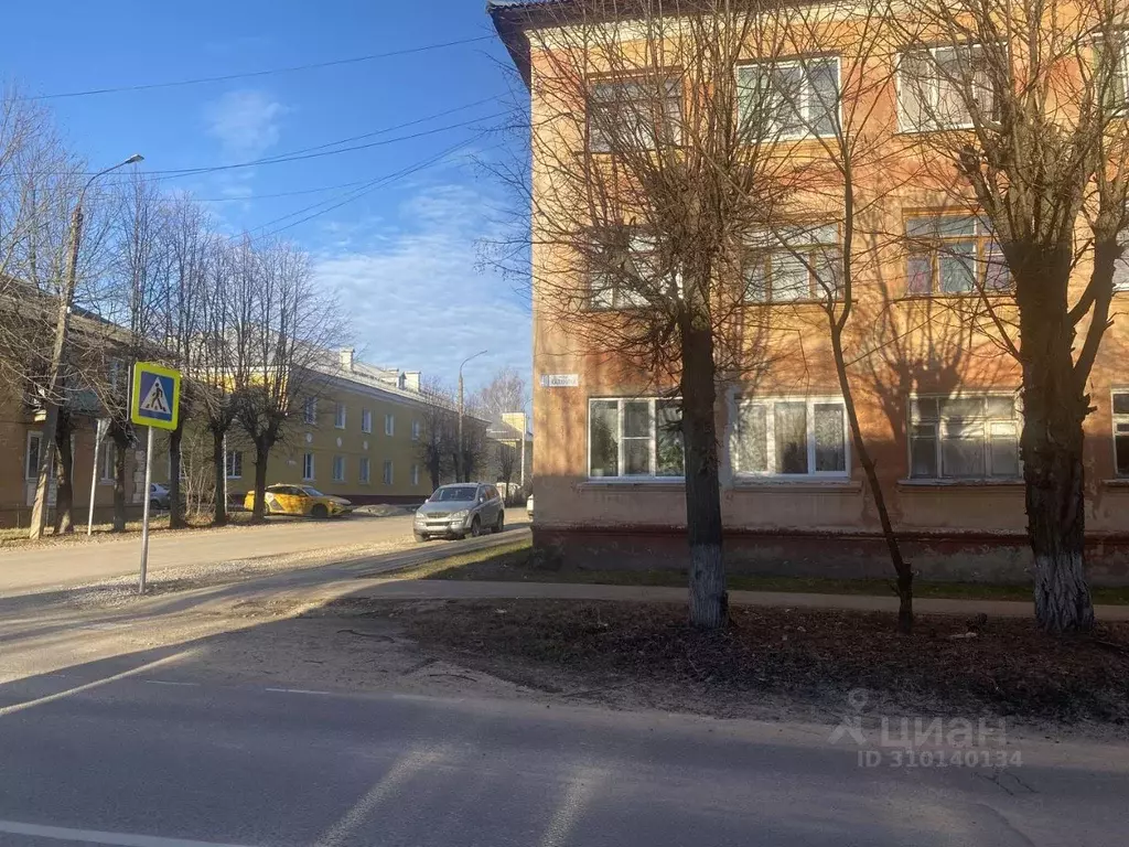 Комната Московская область, Серпухов ул. Калинина, 40 - Фото 0