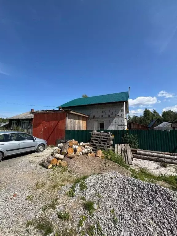 Дом в Пермский край, Усолье Усольский район, ул. Ивачева, 48 (124 м) - Фото 1