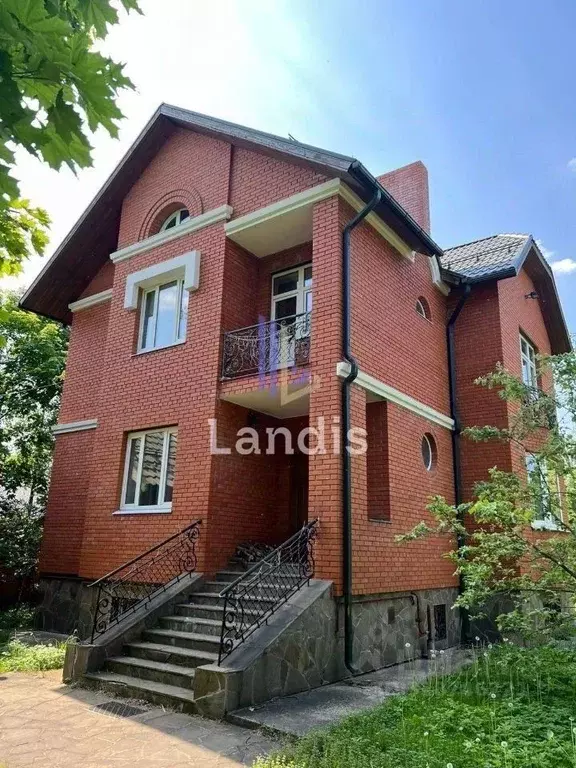 Дом в Московская область, Одинцовский городской округ, с. Успенское ... - Фото 1