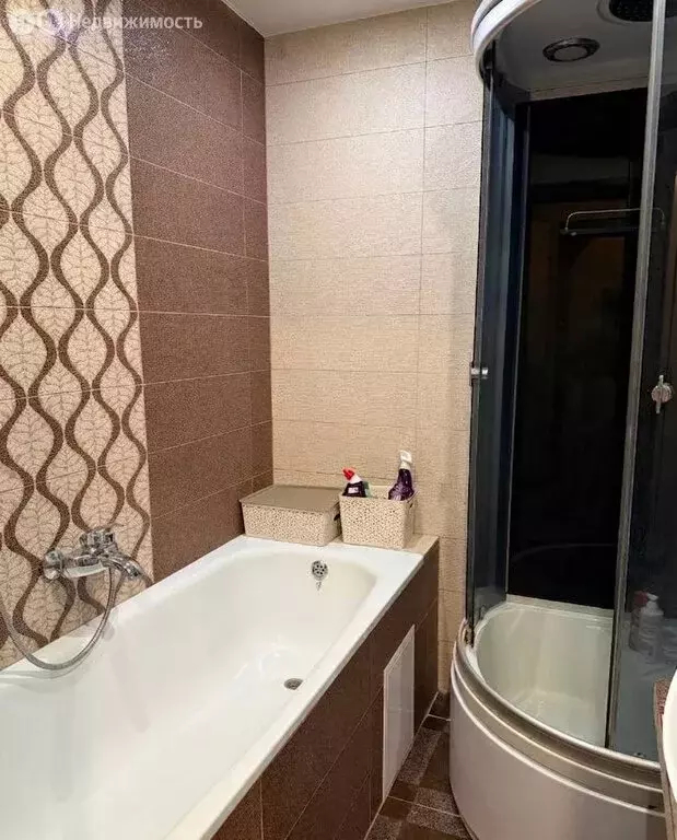 3-комнатная квартира: Севастополь, улица Астана Кесаева, 8/4 (90 м) - Фото 1