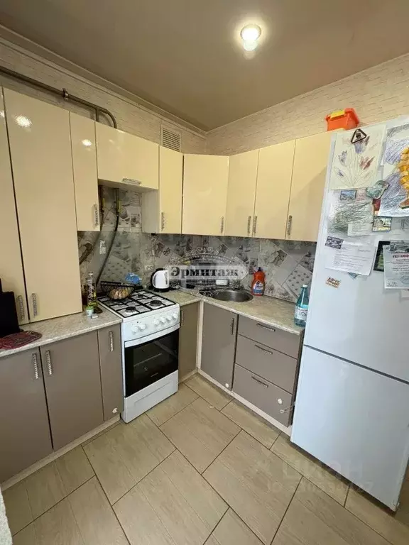 1-к кв. Курганская область, Курган Заозерный жилрайон, 6А мкр, 15к8 ... - Фото 1
