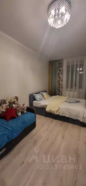 2-к кв. Брянская область, Брянск ул. Имени О.Н. Строкина, 2 (70.0 м) - Фото 0