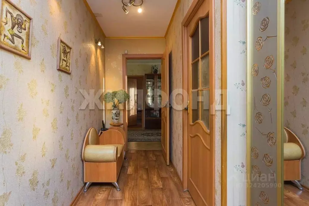 4-к кв. Новосибирская область, Новосибирск ул. Доватора, 25 (73.5 м) - Фото 2