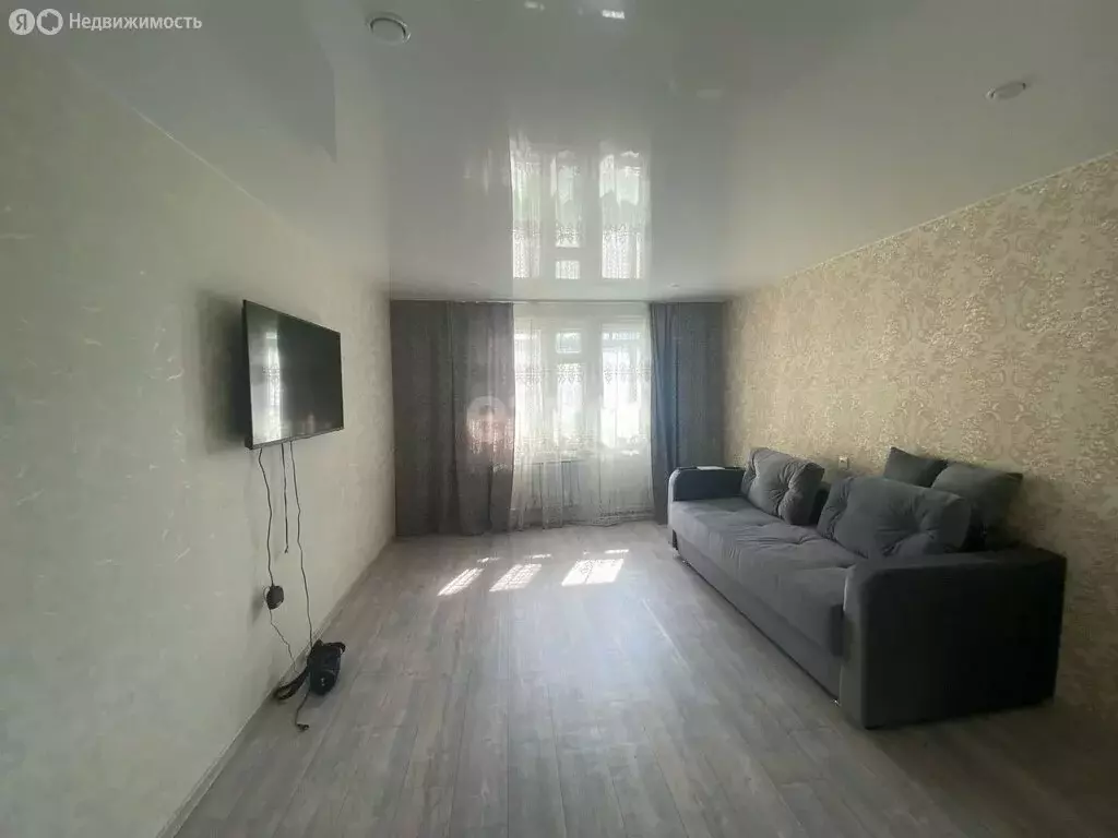 3-комнатная квартира: село Косулино, улица Виктора Цоя, 9 (62.8 м) - Фото 2