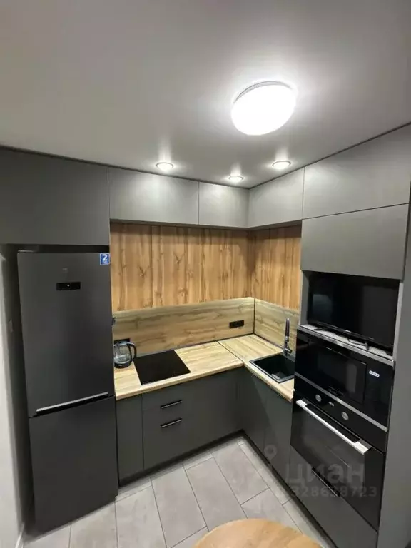 2-к кв. Адыгея, Тахтамукайский район, Яблоновский пгт ул. Тургеневское ... - Фото 2