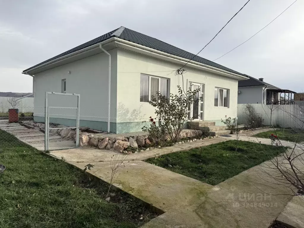 Дом в Крым, Симферопольский район, с. Доброе ул. Мерхамет (110 м) - Фото 2