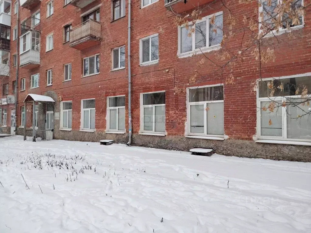 Помещение свободного назначения в Свердловская область, Екатеринбург ... - Фото 1