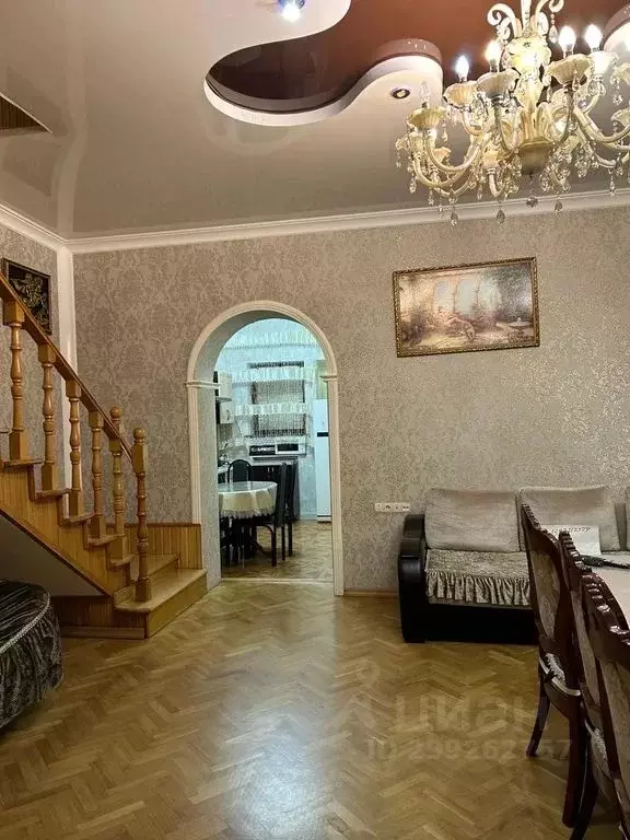 Дом в Северная Осетия, Владикавказ ул. Карла Маркса, 93 (150 м) - Фото 1