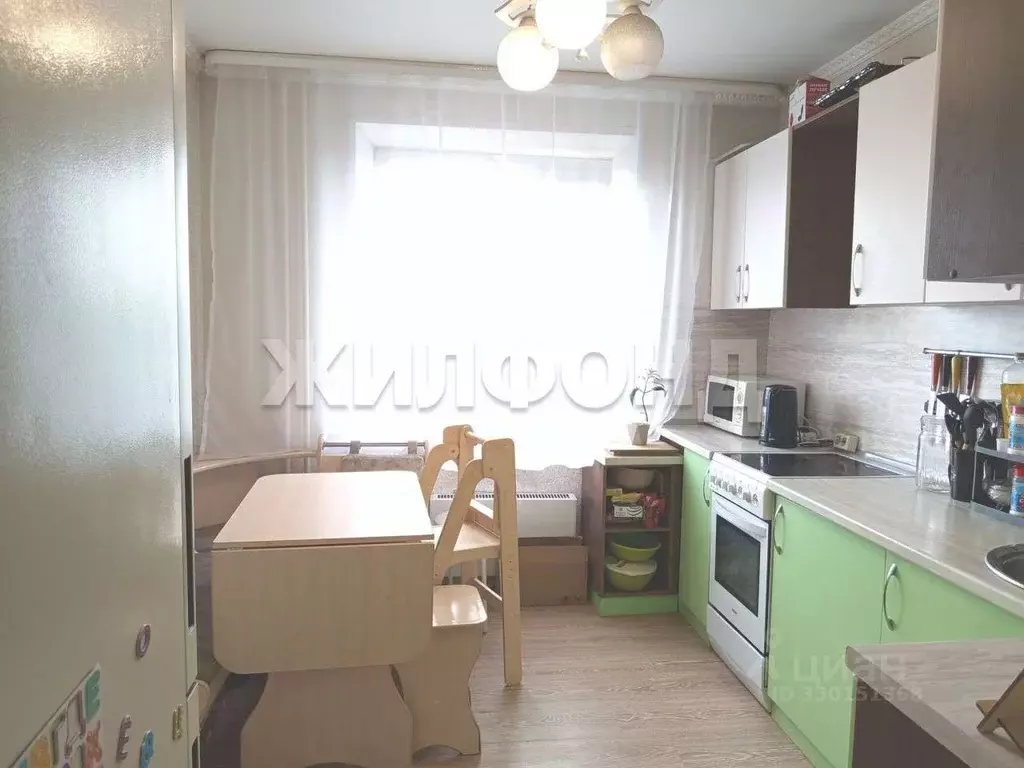 2-к кв. Хакасия, Абакан Вокзальная ул., 16 (50.0 м) - Фото 1